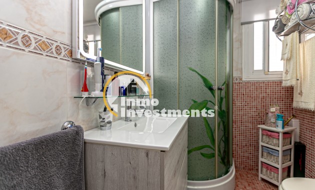 Bestaande bouw - Half vrijstaande villa - Los Altos