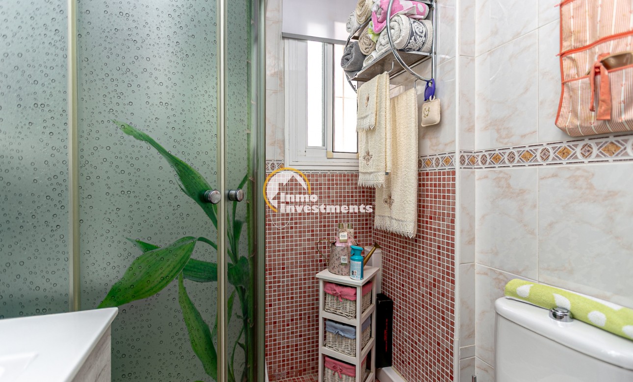 Bestaande bouw - Half vrijstaande villa - Los Altos