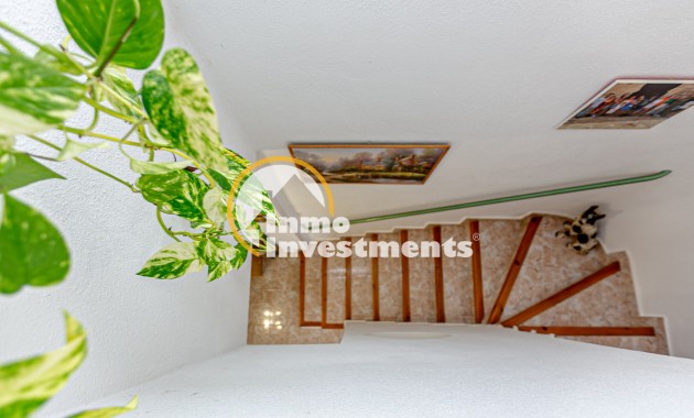 Bestaande bouw - Half vrijstaande villa - Los Altos