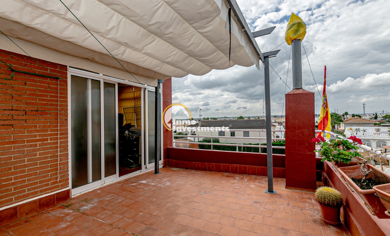 Bestaande bouw - Half vrijstaande villa - Los Altos