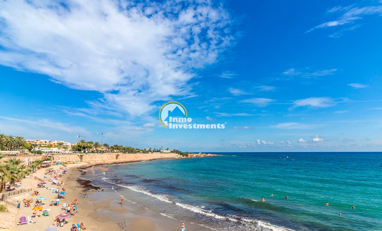 Bestaande bouw - Half vrijstaande villa - Los Altos