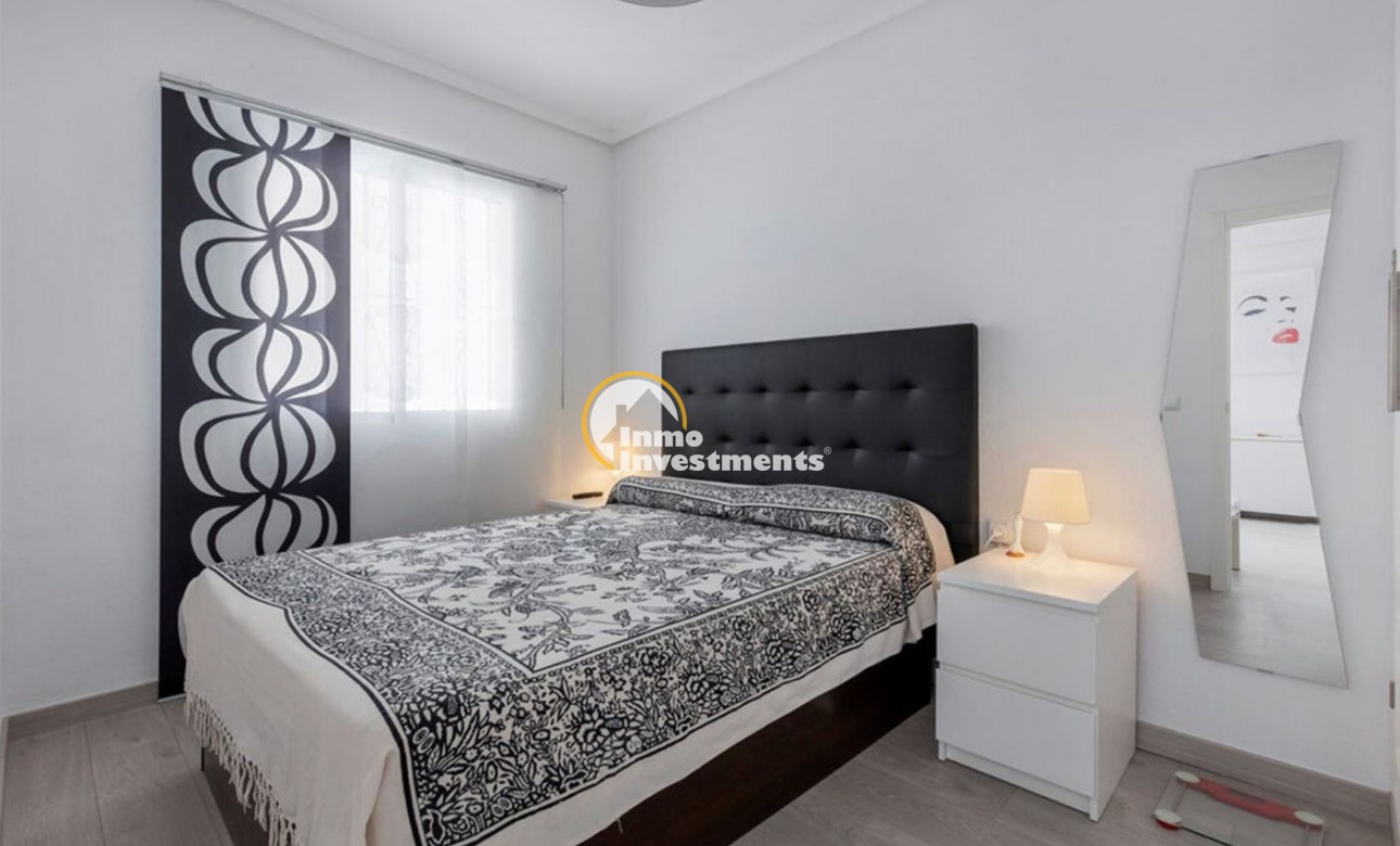 Resale - Apartment - La Mata