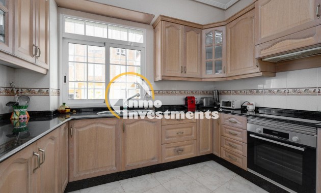 Resale - Apartment - Torrevieja - Beach