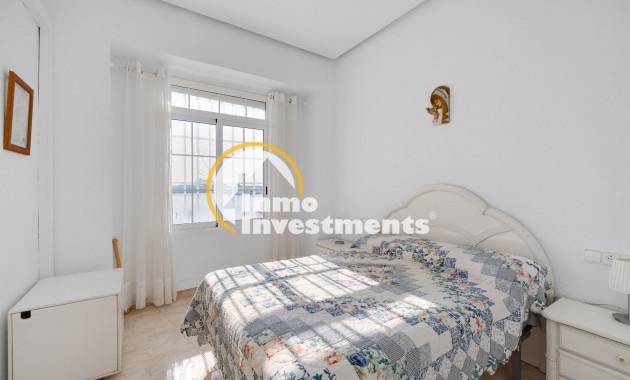 Resale - Apartment - Torrevieja - Beach