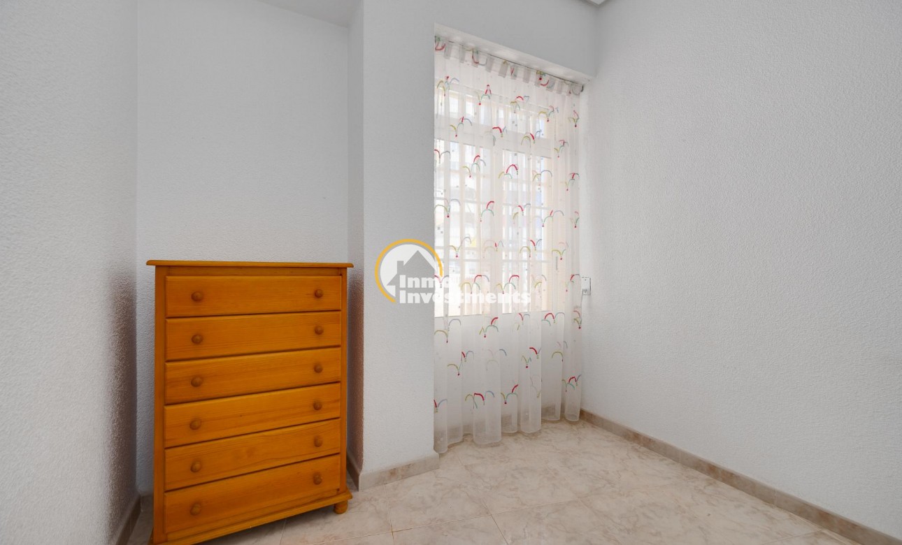 Resale - Apartment - Torrevieja - Beach