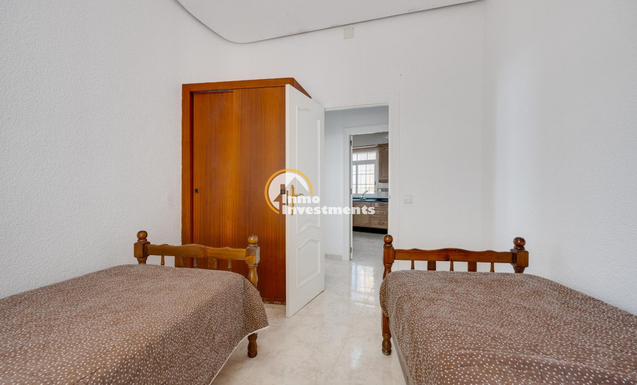 Resale - Apartment - Torrevieja - Beach