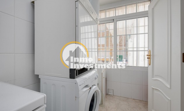 Resale - Apartment - Torrevieja - Beach