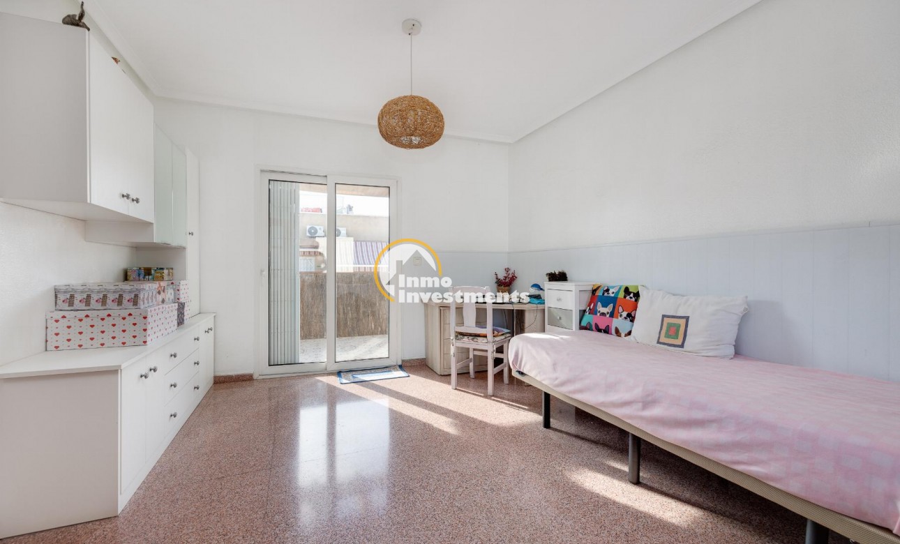 Resale - Apartment - Torrevieja - PARQUE DE LAS NACIONES
