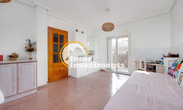 Resale - Apartment - Torrevieja - PARQUE DE LAS NACIONES