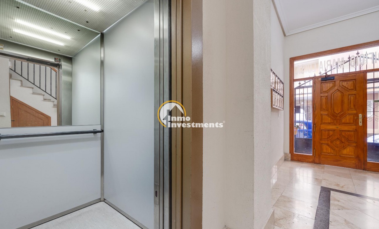 Resale - Apartment - Torrevieja - PARQUE DE LAS NACIONES