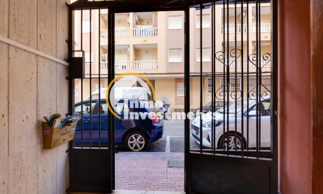 Resale - Apartment - Torrevieja - PARQUE DE LAS NACIONES