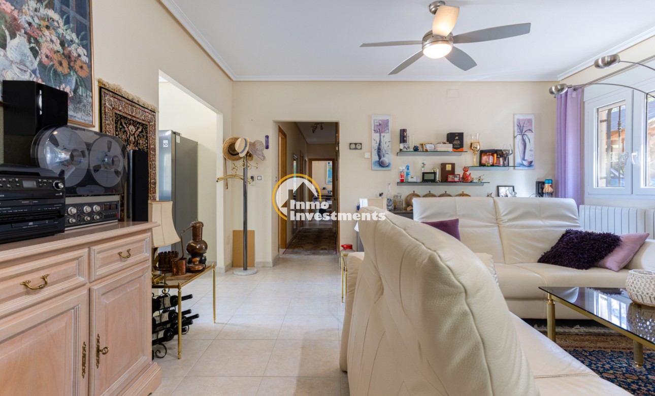 Resale - Villa - La Zarza