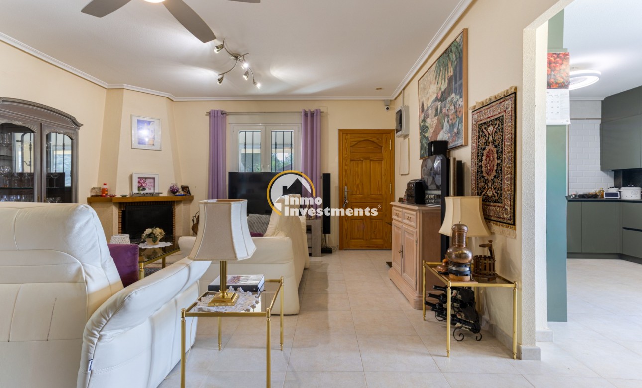 Resale - Villa - La Zarza