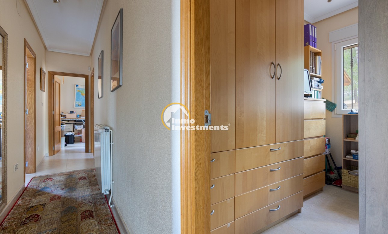 Resale - Villa - La Zarza