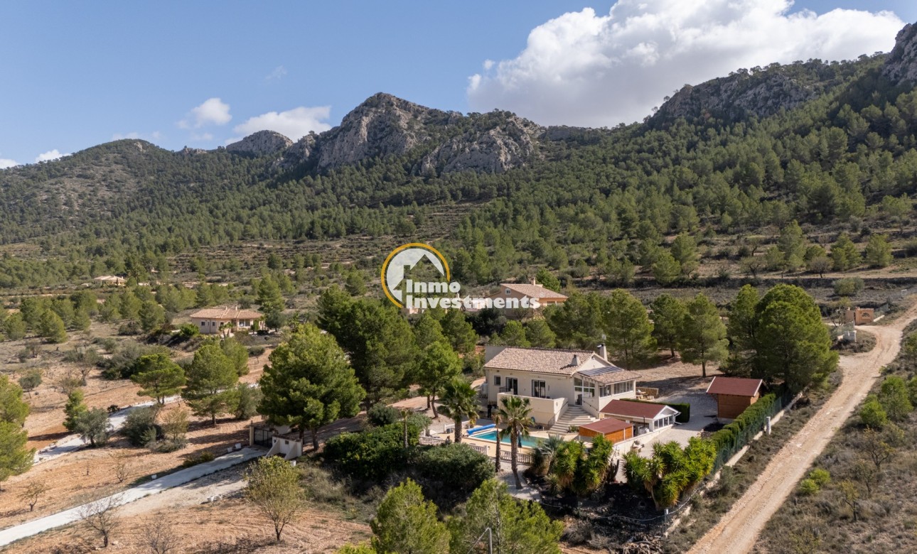 Resale - Villa - La Zarza