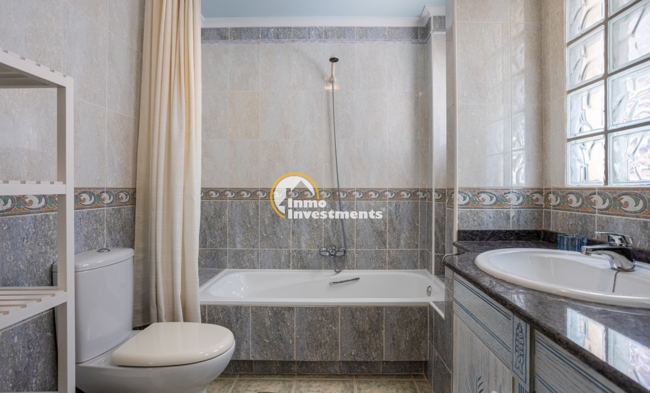 Resale - Villa - Guardamar del Segura