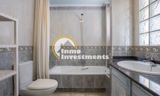 Resale - Villa - Guardamar del Segura