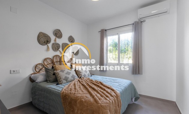 Long term rental - Bungalow - Torrevieja - Zona los Frutales