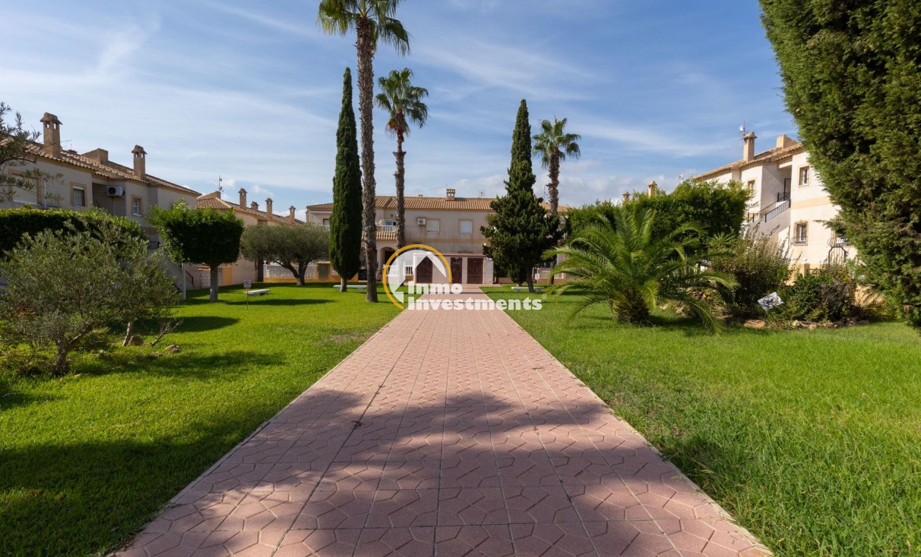 Long term rental - Bungalow - Torrevieja - Zona los Frutales