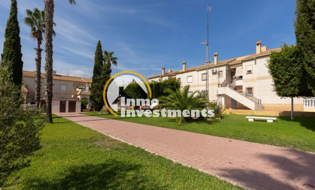 Long term rental - Bungalow - Torrevieja - Zona los Frutales