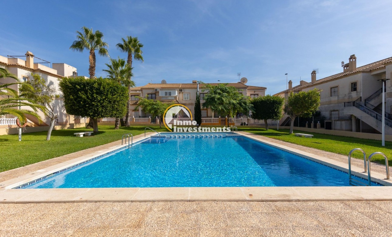 Long term rental - Bungalow - Torrevieja - Zona los Frutales