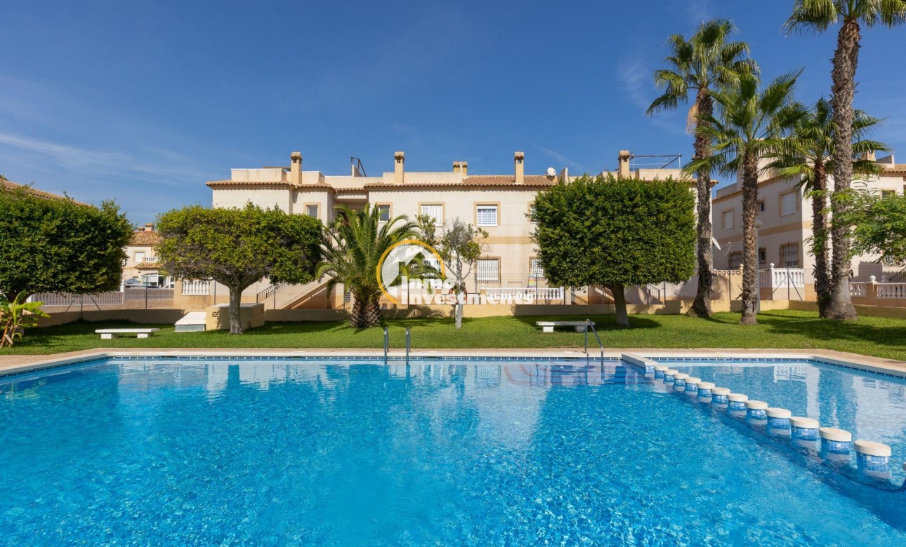 Long term rental - Bungalow - Torrevieja - Zona los Frutales