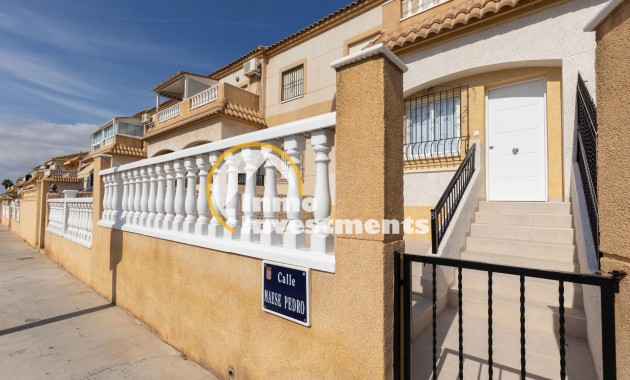Long term rental - Bungalow - Torrevieja - Zona los Frutales