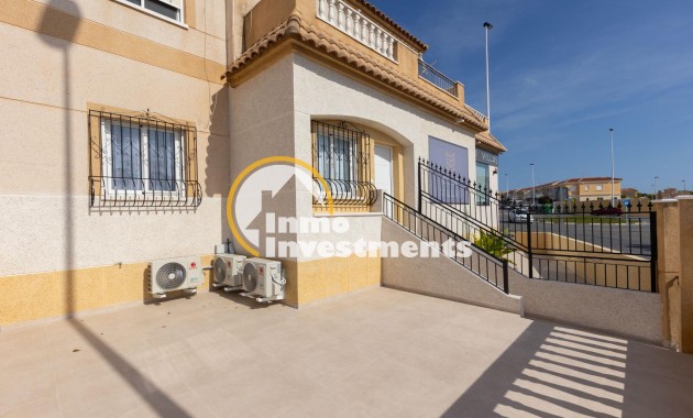 Long term rental - Bungalow - Torrevieja - Zona los Frutales