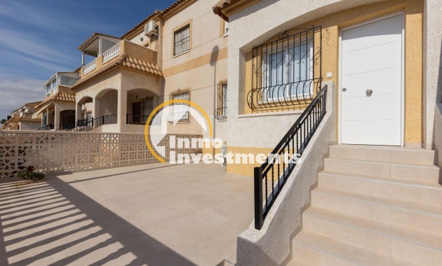 Long term rental - Bungalow - Torrevieja - Zona los Frutales