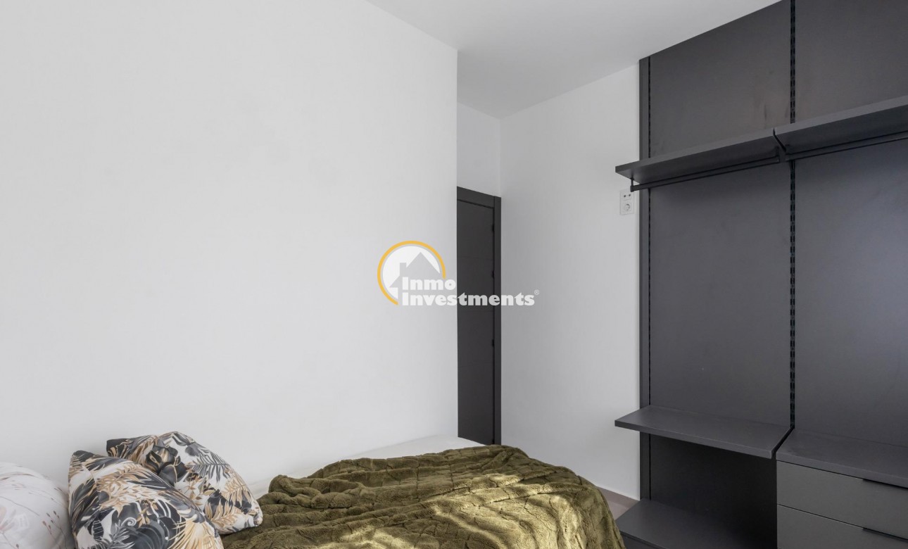 Long term rental - Bungalow - Torrevieja - Zona los Frutales