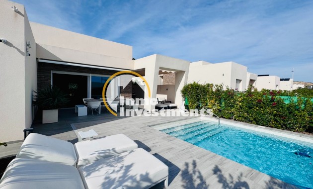 Till salu - Villa - Algorfa - La Finca