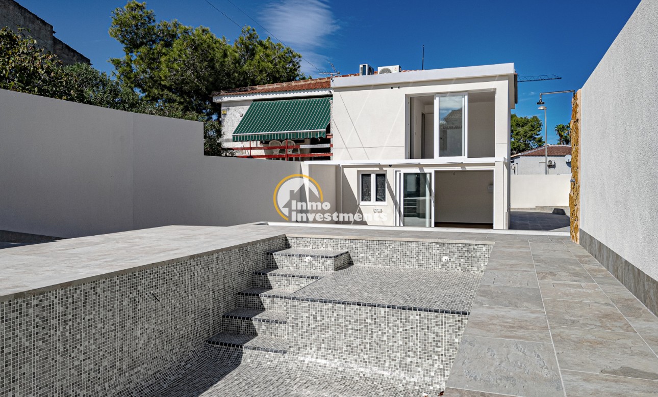 Bestaande bouw - Half vrijstaande villa - Los Balcones