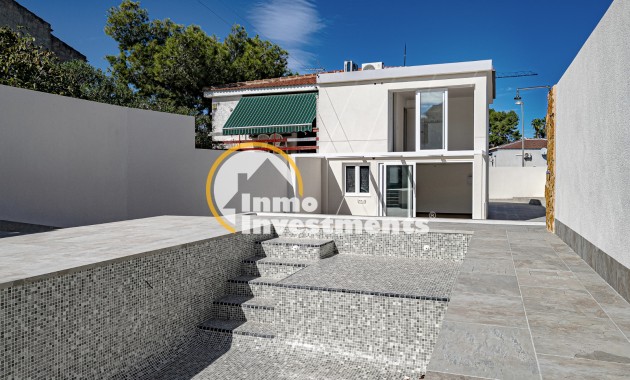 Bestaande bouw - Half vrijstaande villa - Los Balcones