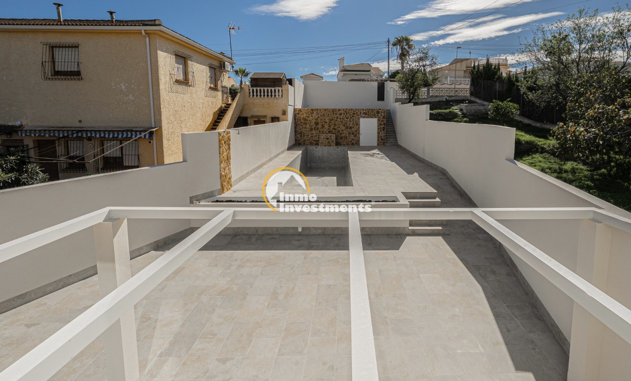 Bestaande bouw - Half vrijstaande villa - Los Balcones