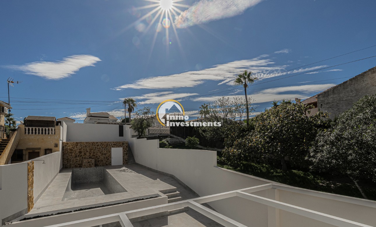 Bestaande bouw - Half vrijstaande villa - Los Balcones