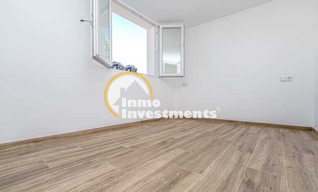 Bestaande bouw - Half vrijstaande villa - Los Balcones