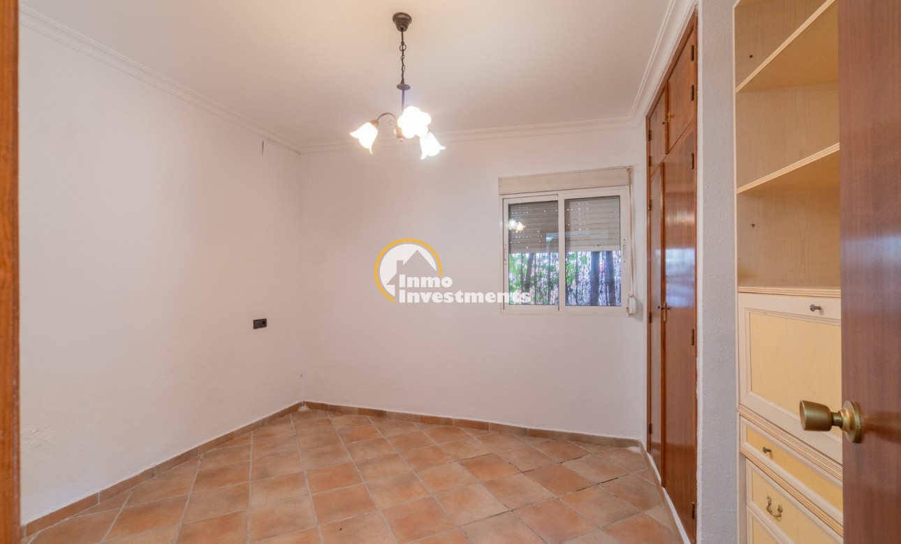 Reventa - Chalet independiente - Torrevieja - Los Altos