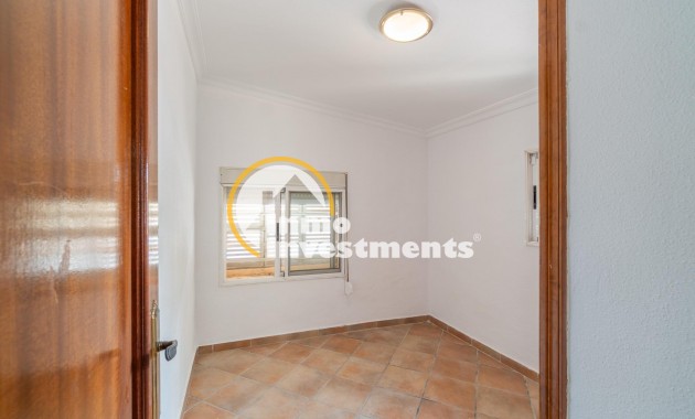 Reventa - Chalet independiente - Torrevieja - Los Altos