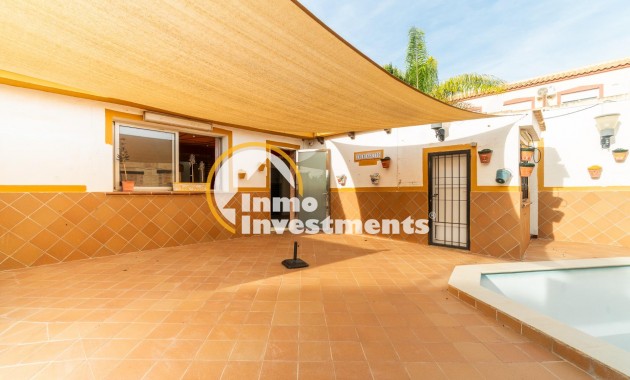 Reventa - Chalet independiente - Torrevieja - Los Altos