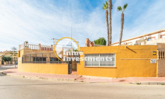 Reventa - Chalet independiente - Torrevieja - Los Altos