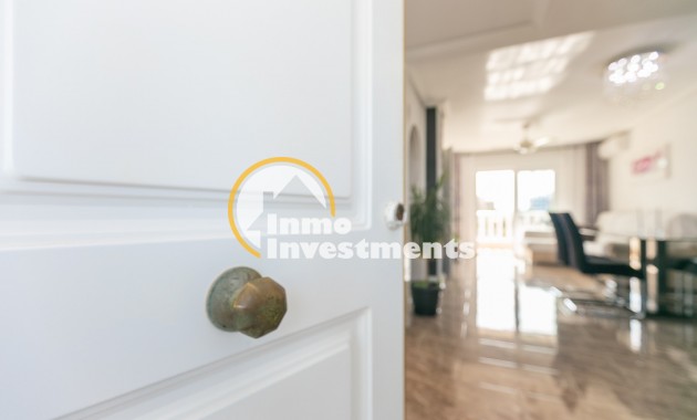 Resale - Apartment - La Zenia - Beachside