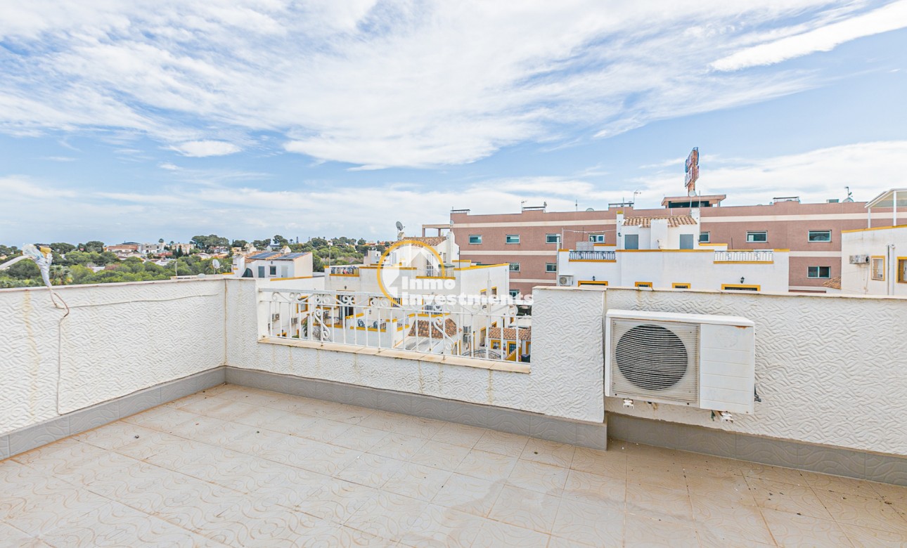 Resale - Quad House - Los Altos