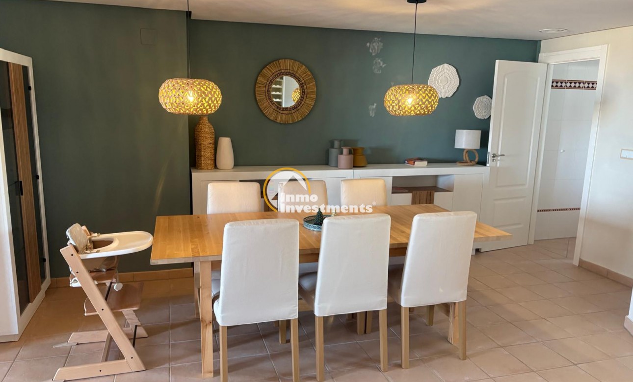 Resale - Apartment - Altaona Golf