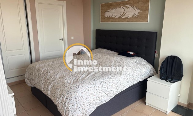 Resale - Apartment - Altaona Golf