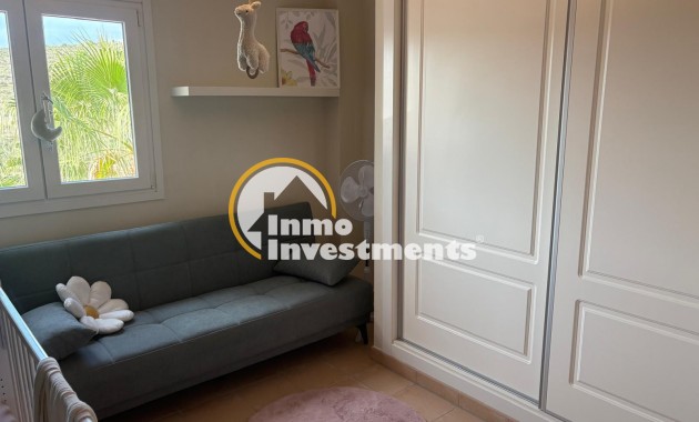 Resale - Apartment - Altaona Golf