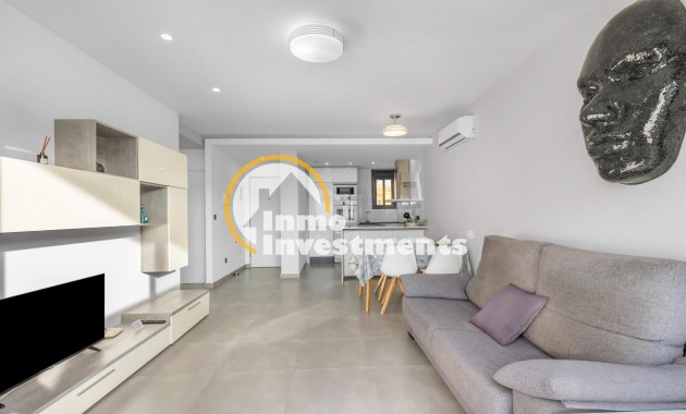 Reventa - Ático - Los Balcones