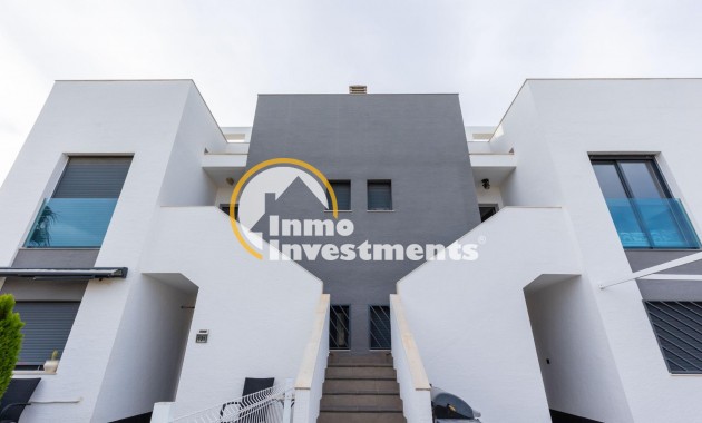 Reventa - Ático - Los Balcones