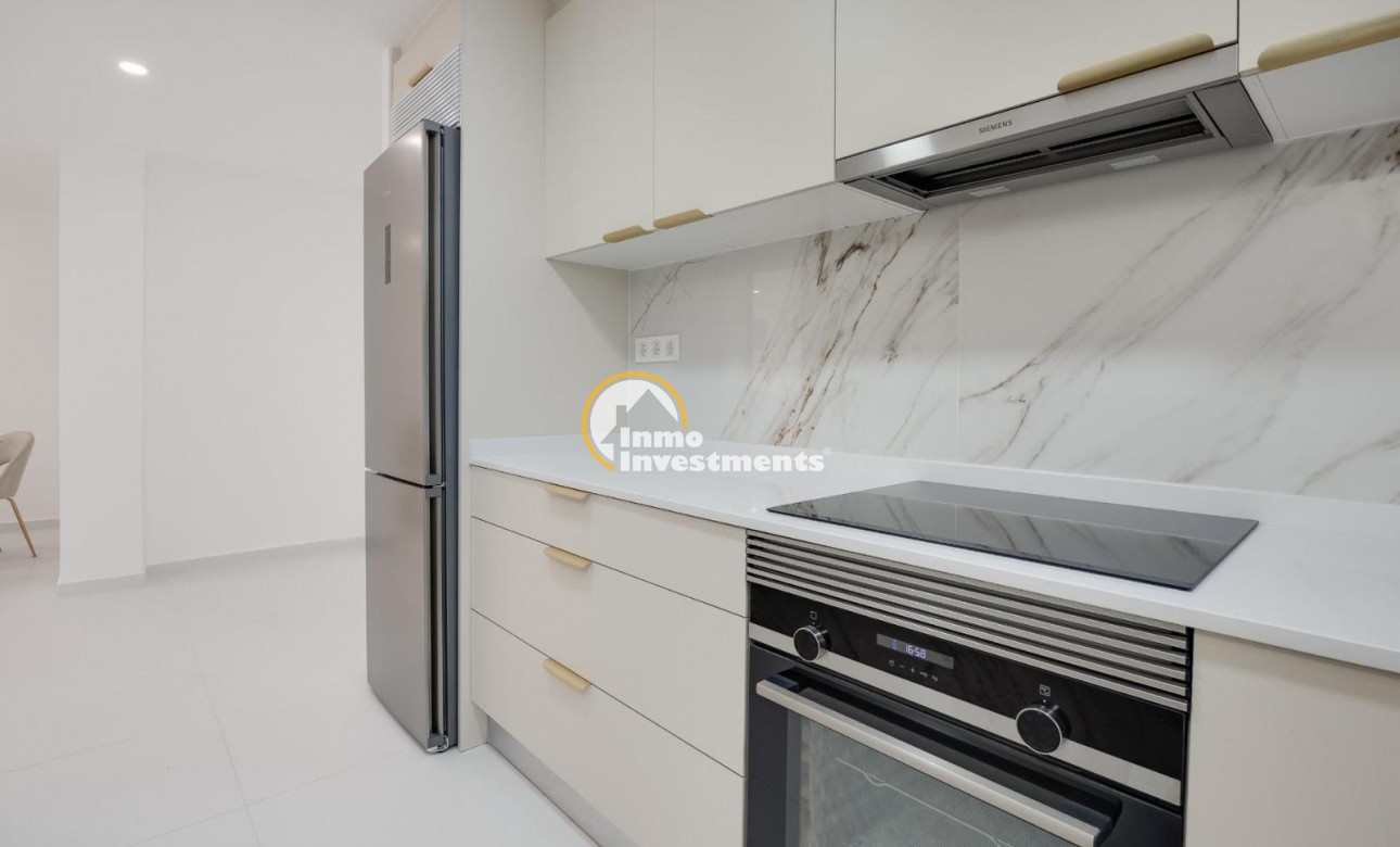 Resale - Apartment - Torrevieja - Beach