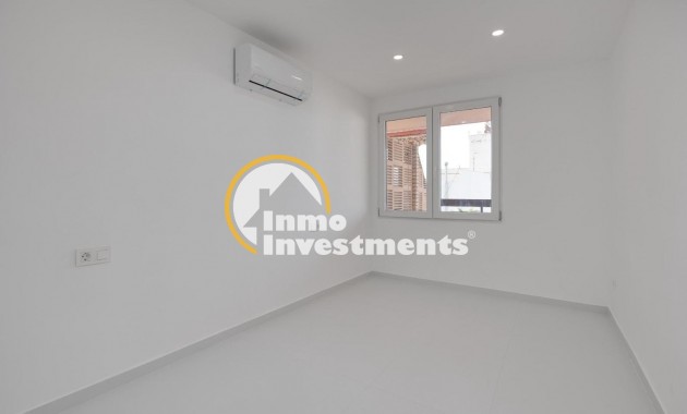 Resale - Apartment - Torrevieja - Beach