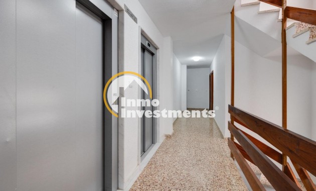 Resale - Apartment - Torrevieja - Beach